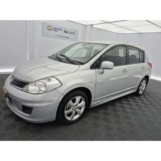 Nissan Tiida Hb 1.8 Emotion