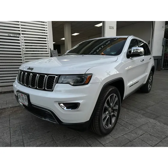 Jeep Grand Cherokee 5.7 Limited Lujo 4x4 At