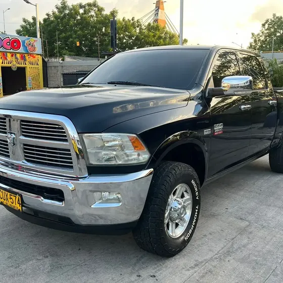 Dodge Ram 2012 5.7 2500 4x4 V8 Gasolina