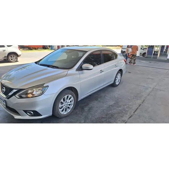 Nissan Sentra 1.8 Advance Pure Drive