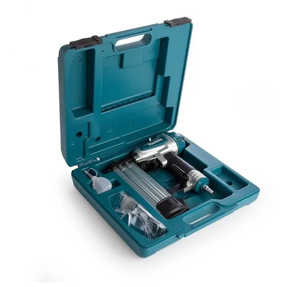 Clavadora Neumática Calibre 18 Makita Af506