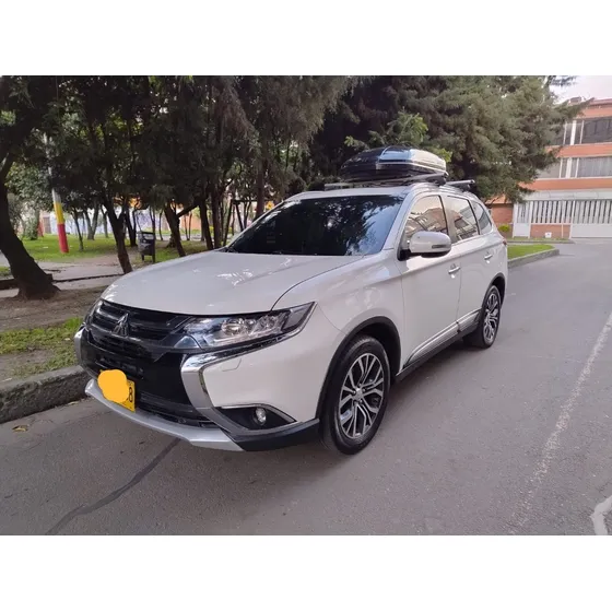 Mitsubishi Outlander 3.0 Kaiteki