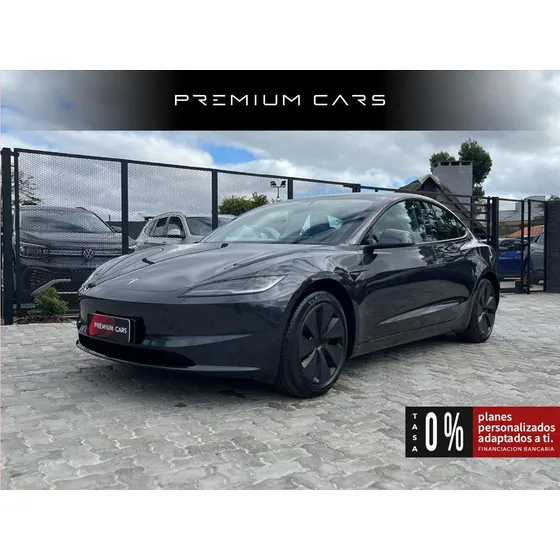 Tesla Model 3 New Long Range