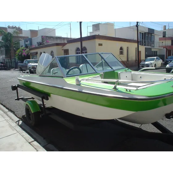 Lancha  Grande Marca Vip Linea V19 Vixen Motor Evinrude Gran