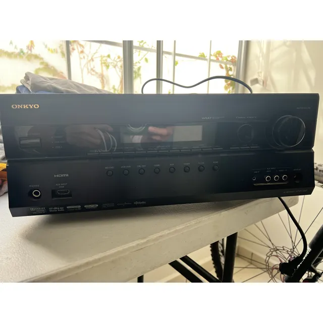 Amplificador Onkyo Para Teatro En Casa Negro 100 W