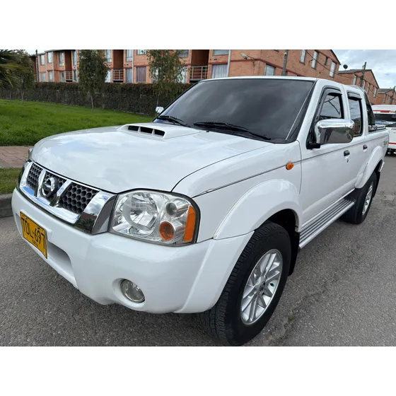 Nissan Frontier D22 2.5 Diesel Doble Cabina 4x2