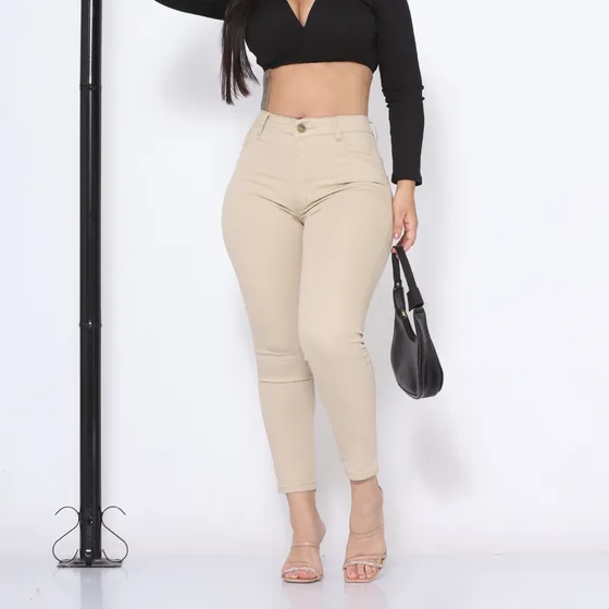 Calça Cigarrete/capri Feminina Bege Com Lycra 