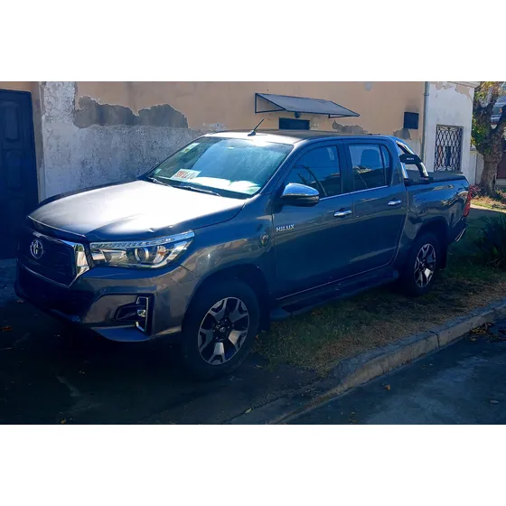 Toyota Hilux Pick-up 2.8 Cd Srx 177cv 4x2 At