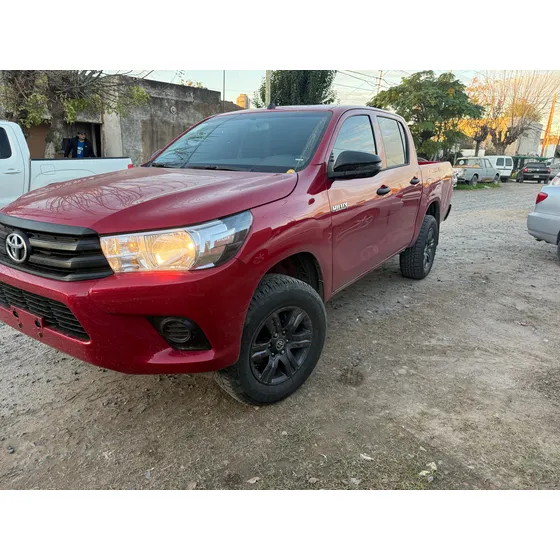 Toyota Hilux Pick-up Dx 4x4
