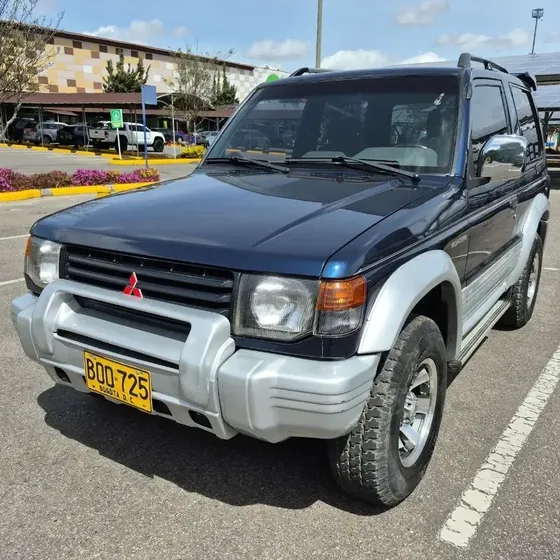 Mitsubishi Montero 2004 2.4 Pajero Mt