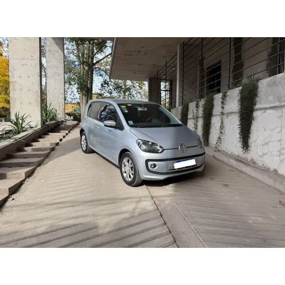 Volkswagen Up! 1.0 High Up! 75cv I-motion