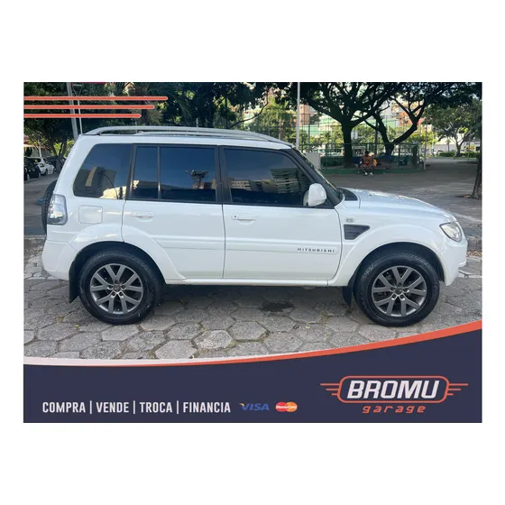 Mitsubishi Pajero Tr4 2.0 4x2 Flex Aut. 5p