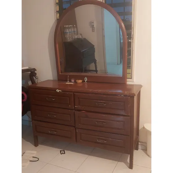 Peinadora Con Espejo 6 Gavetas Disponibles Funcionales 