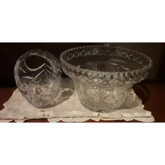 Bombonera De Pesado Cristal De Bohemia Tallado