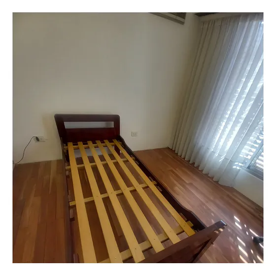 Cama De Algarrobo Impecable De Una Plaza. Usada