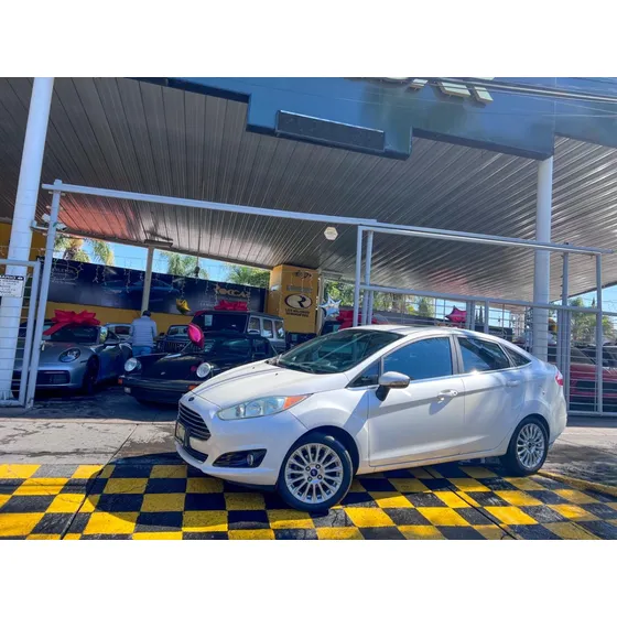 Ford Fiesta 1.6 Titanium Sedan At
