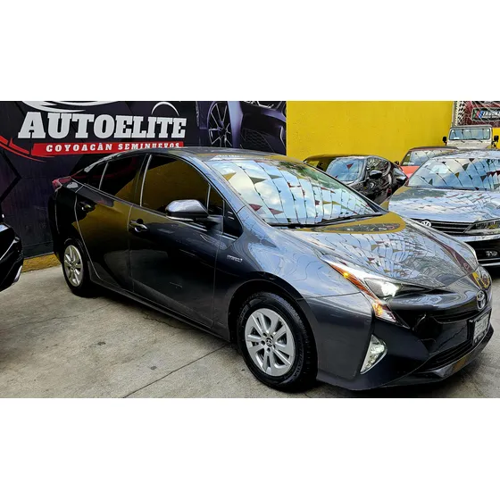 Toyota Prius 1.8 Premium Cvt
