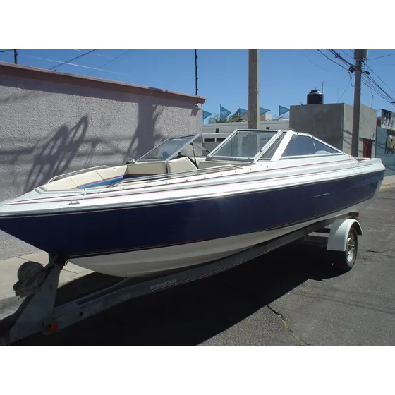 Lancha Marca Baylin  Er. Linea Capri 1984 Con Remolque  