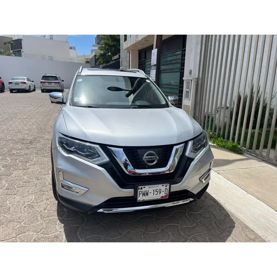 Nissan X-trail 2.5 Exclusive 3 Row Cvt