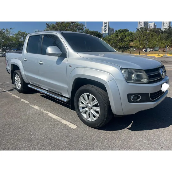 Volkswagen Amarok 2.0 Highline Cab. Dupla 4x4 4p