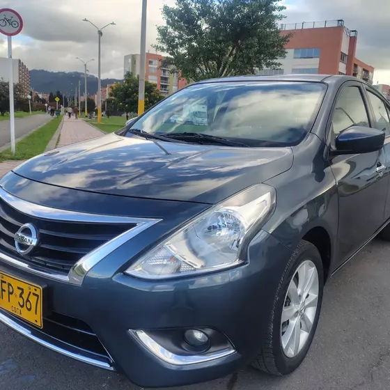 Nissan Versa 2018 1.6 Advance