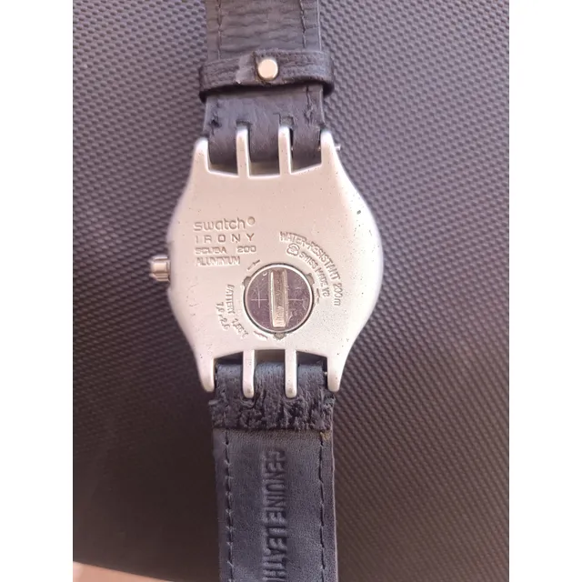 Reloj Swatch Irony Azul Cuero Hebilla Gancho