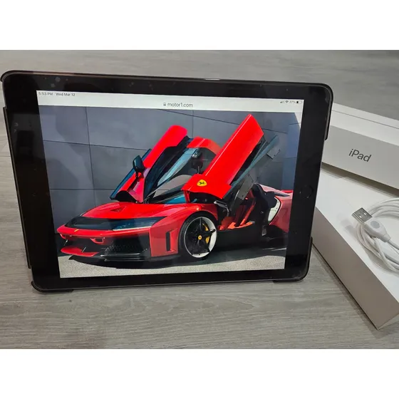 Apple iPad A1823 Con Conexión Móvil Lte