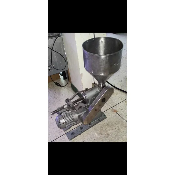 Llenadora De Pistón Para Viscosos Usada 20 A 250cc Operativa