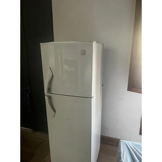 Refrigerador Daewoo Dfr-9070dbbu 255l No Frost , Frío Seco