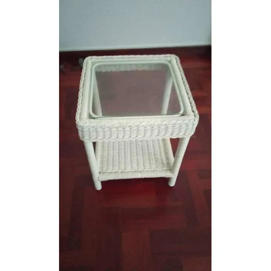 Mesa De Mimbre