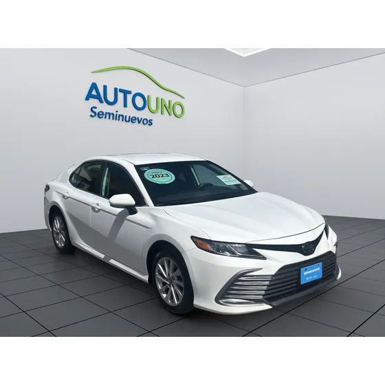 Toyota Camry 2023 Le