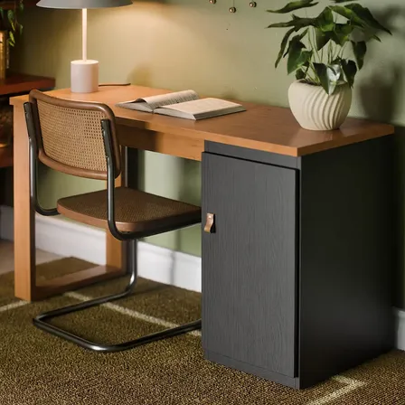 Escrivaninha Mesa Home Office De Escritório Para Notebook Computador PC Com Prateleira E Porta - Star Paris Cor Preto Canela