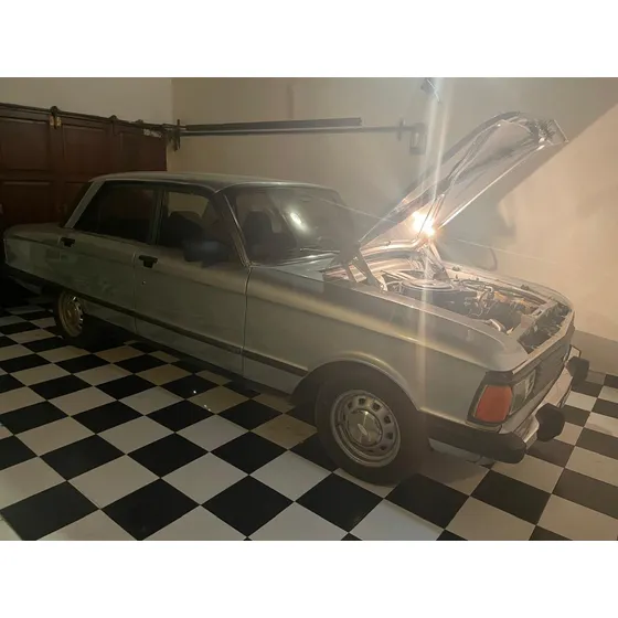 Ford Falcon 3.0 Lujo