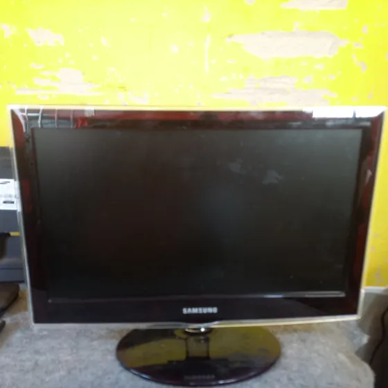 Tela Da Tv Samsung Un22c4000pm Com Marcas De Uso Não Envio 