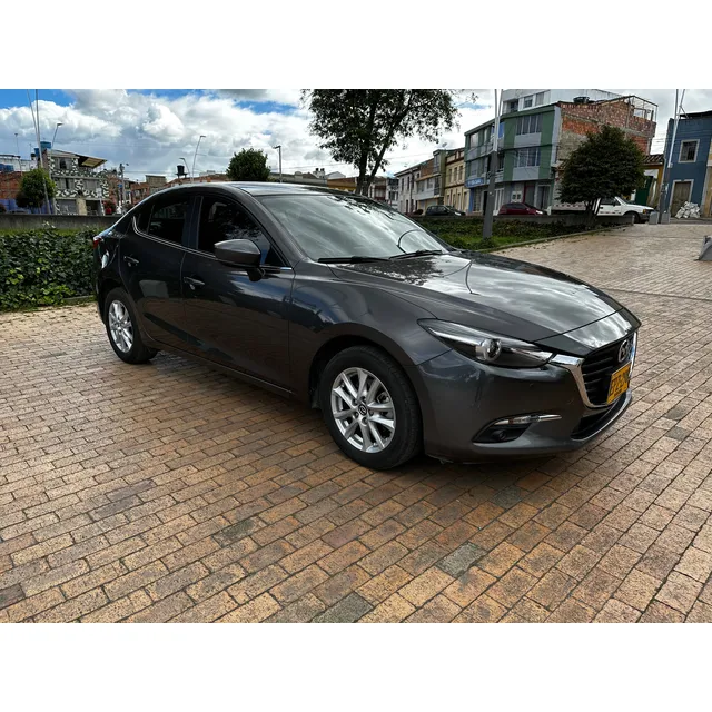 Mazda 3 2.0 Touring