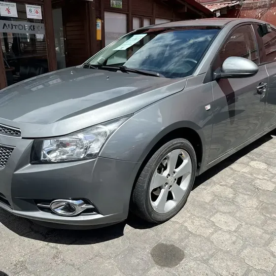 Chevrolet Cruze 2011 Platinum Sec 1,8