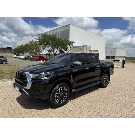 Toyota Hilux 2.8 Tdi Cd Srv Plus 4x4 At Tss