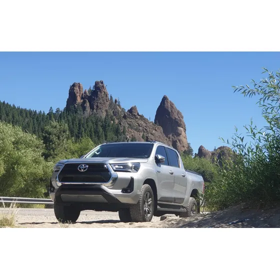 Toyota Hilux Pick-up 2.8 Cd Srv 204cv 4x4