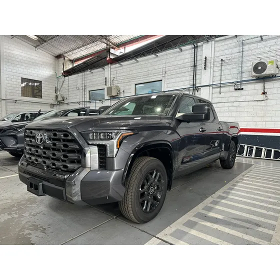 Toyota Tundra Platinum