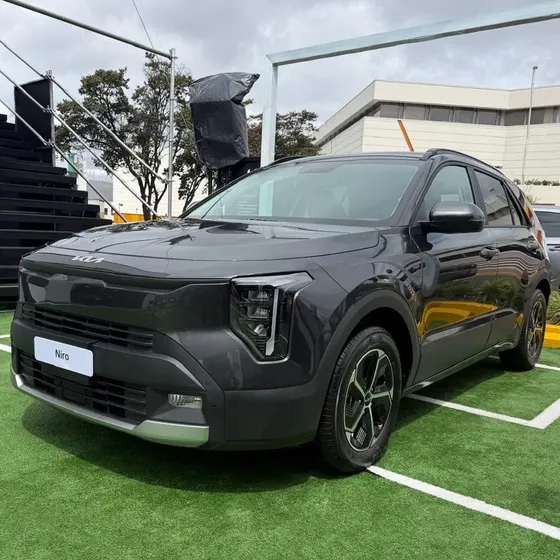 Kia Niro Hibrido 2027 1.6 Hev Desire At
