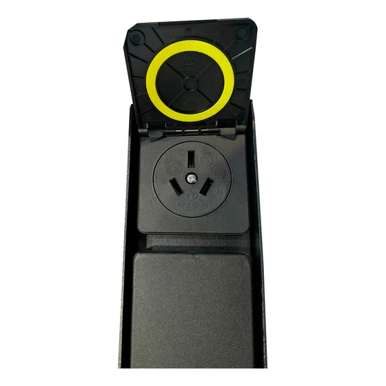 Tomacorriente Para Jardín Con Estaca 150 Mm Ev-p2