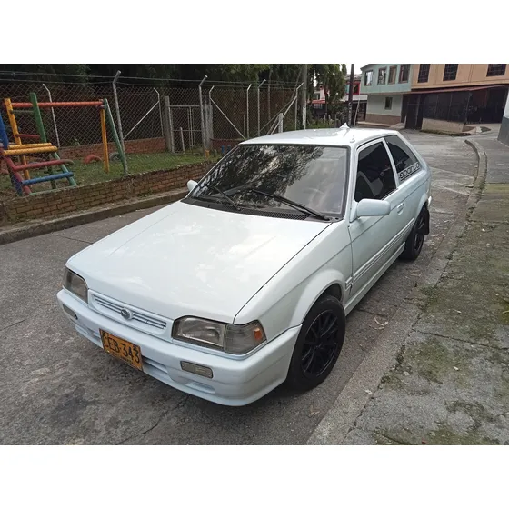Mazda 323 Coupe