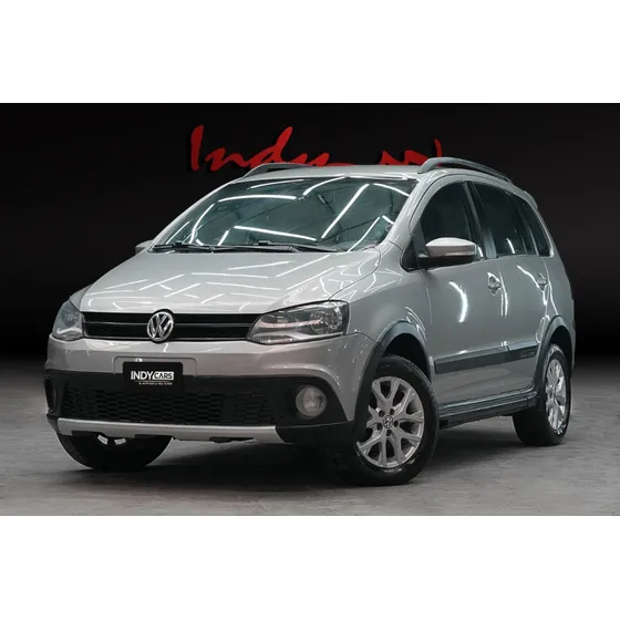 Volkswagen Suran Cross 1.6 Highline 101cv
