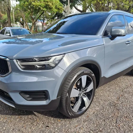 Volvo Xc40 2022 T4,2.0cm3,cuero,4x2