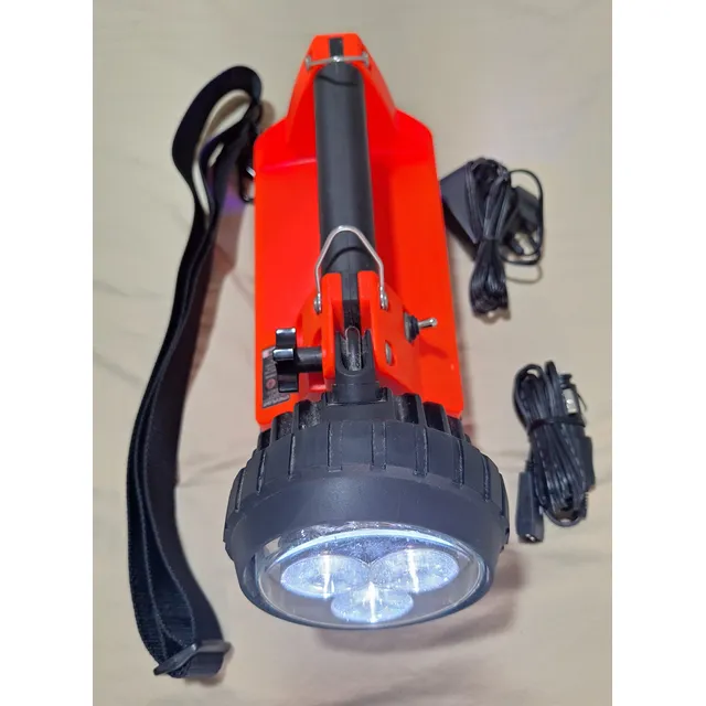 Linterna Recargable De 540 Lúmenes