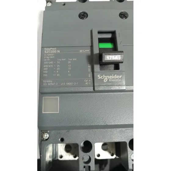 Circuit Breaker Easypact Ezc250n - Tmd - 175 A - 3 Poles 3d