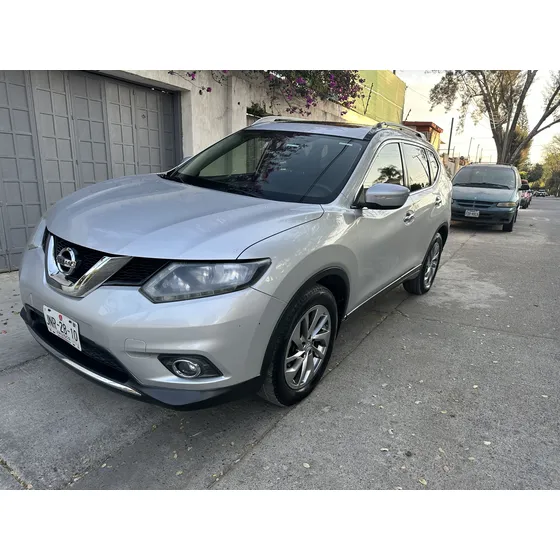 Nissan X-trail 2.5 Advance 2 Row Cvt