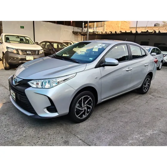 Toyota Yaris 1.5 Core At Sedan Cvt