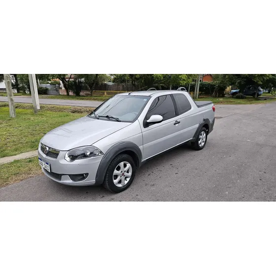 Fiat Strada 1.4 Trekking Cd