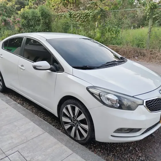 Kia Cerato Pro 2015 1.6l